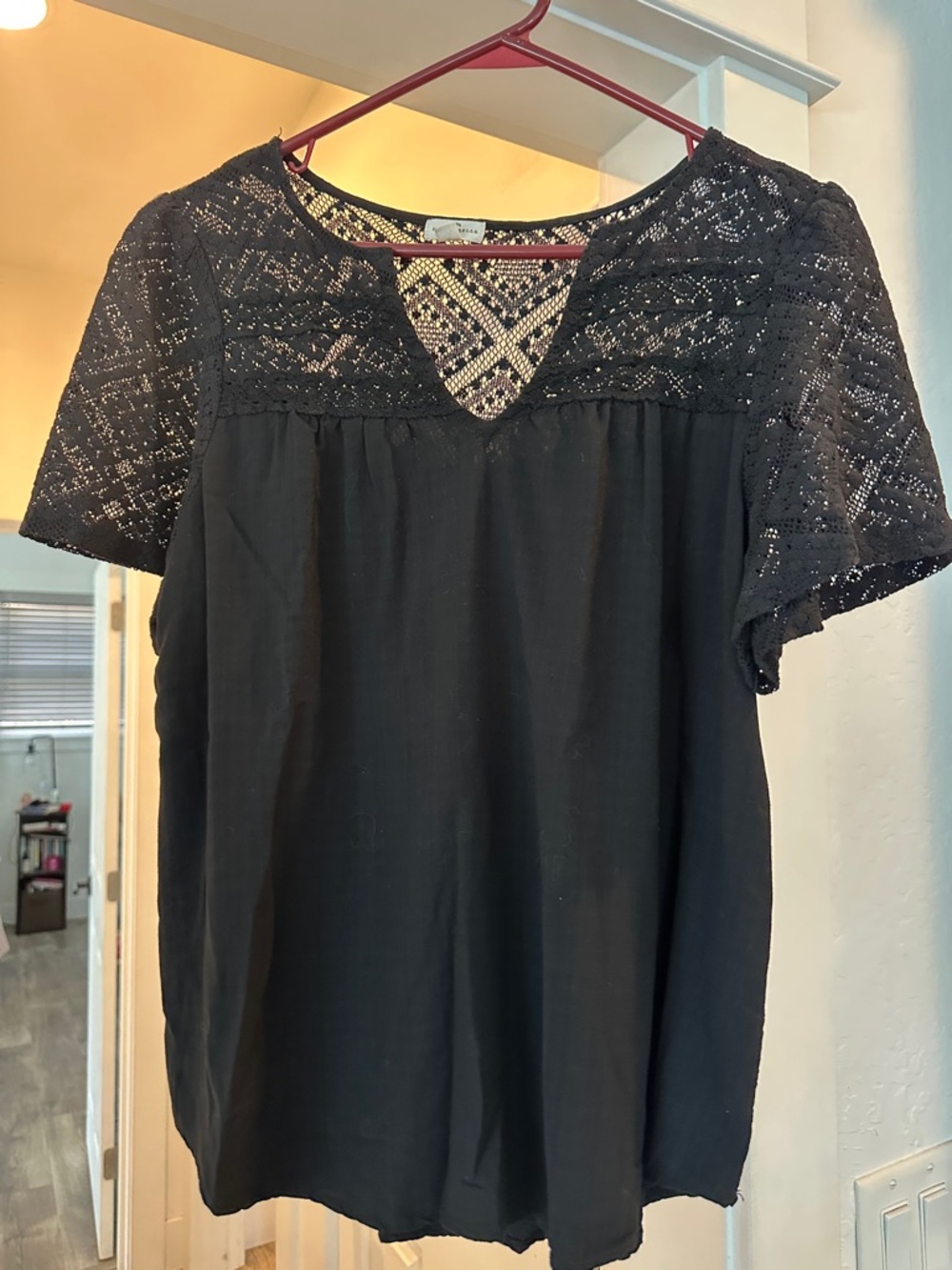 Lace Yoke Short-Sleeve Blouse in Black